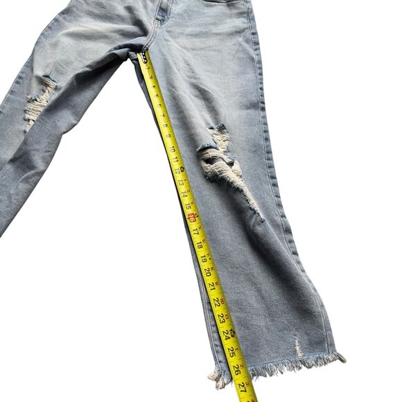 Womens High-Rise Straight Leg Jeans 11/30W Stretch Light Wash Distressed - Picture 8 of 15